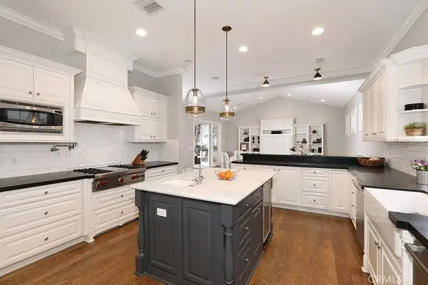 1836 Port Stanhope PL, Newport Beach, CA 92660