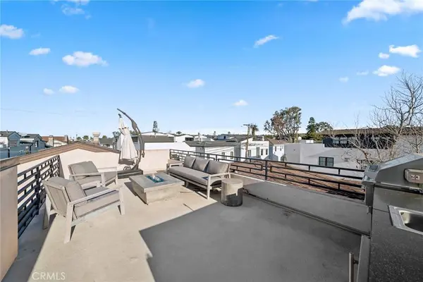 1/2 Poinsettia AVE, Corona Del Mar, CA 92625