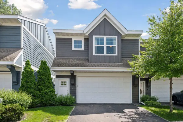 5451 Lost Lake LN, Mound, MN 55364