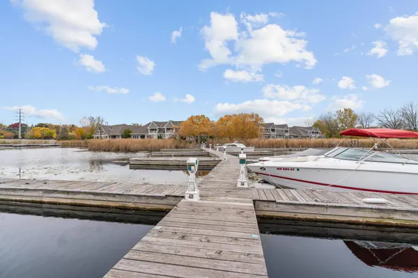 5457 Lost Lake LN, Mound, MN 55364