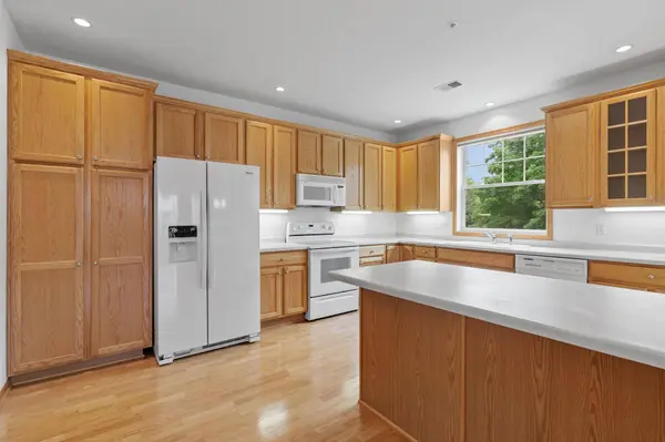 8202 Golden Valley RD, Minneapolis, MN 55427