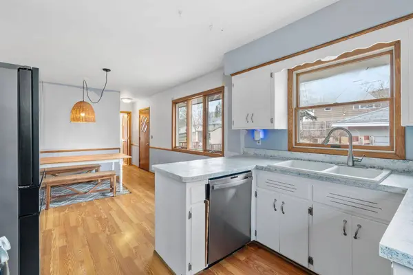 6089 Xylon AVE N, Minneapolis, MN 55428