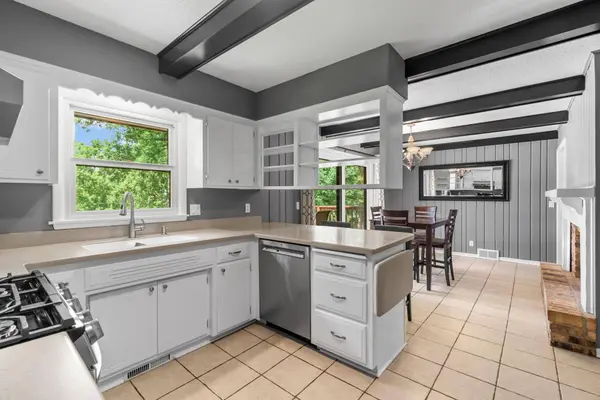 215 Union Terrace LN N, Minneapolis, MN 55441