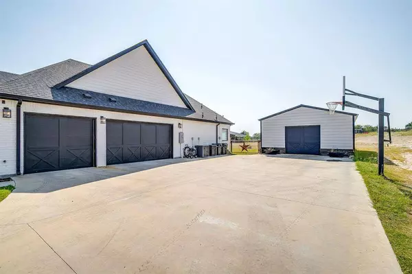 116 Aviara Ridge Road, Poolville, TX 76487