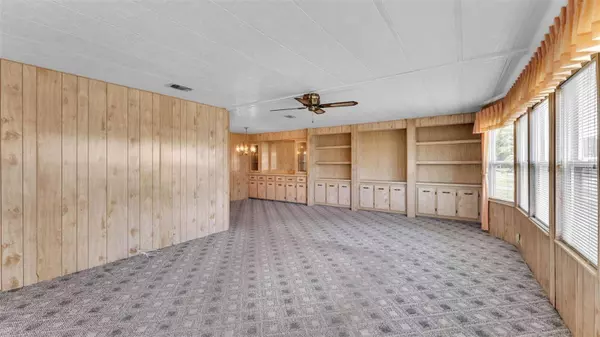 1602 TALLY HO DR, Lakeland, FL 33810