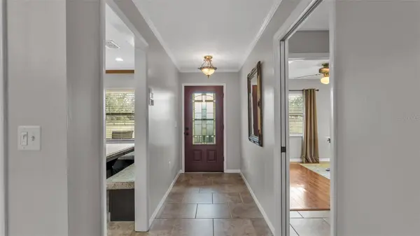 9326 EDISON RD, Lithia, FL 33547