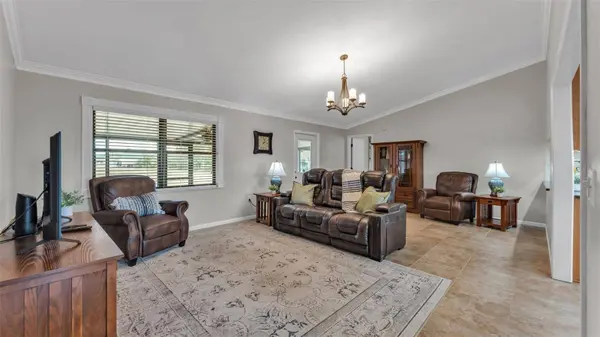 9326 EDISON RD, Lithia, FL 33547