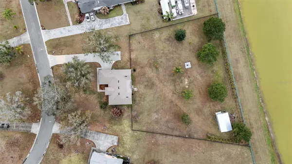 7729 LAKE ANDREA CIR, Mount Dora, FL 32757