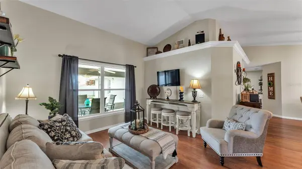 538 POWDER HORN ROW, Lakeland, FL 33809
