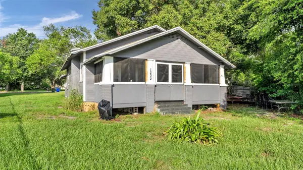 1232 WRIGHT DR