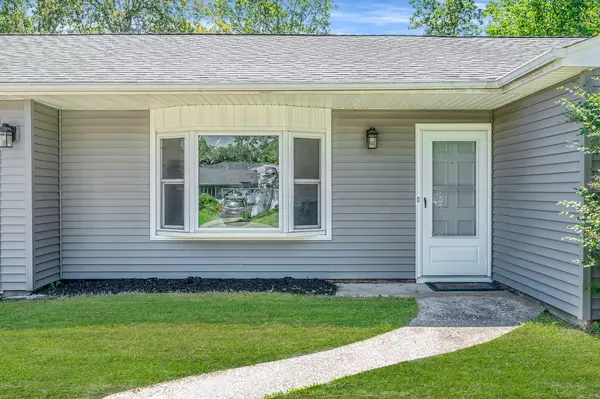 Middle Island, NY 11953-2125,6 Shelley Dr