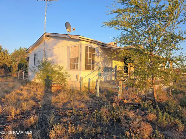 24055 N State Route 89, Paulden, AZ 86334