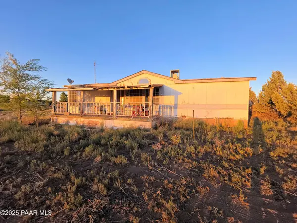 24055 N State Route 89, Paulden, AZ 86334