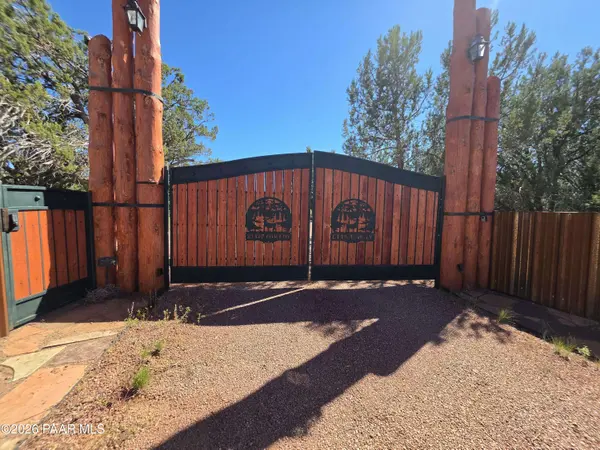 33425 W Cowboy Clint WAY, Seligman, AZ 86337