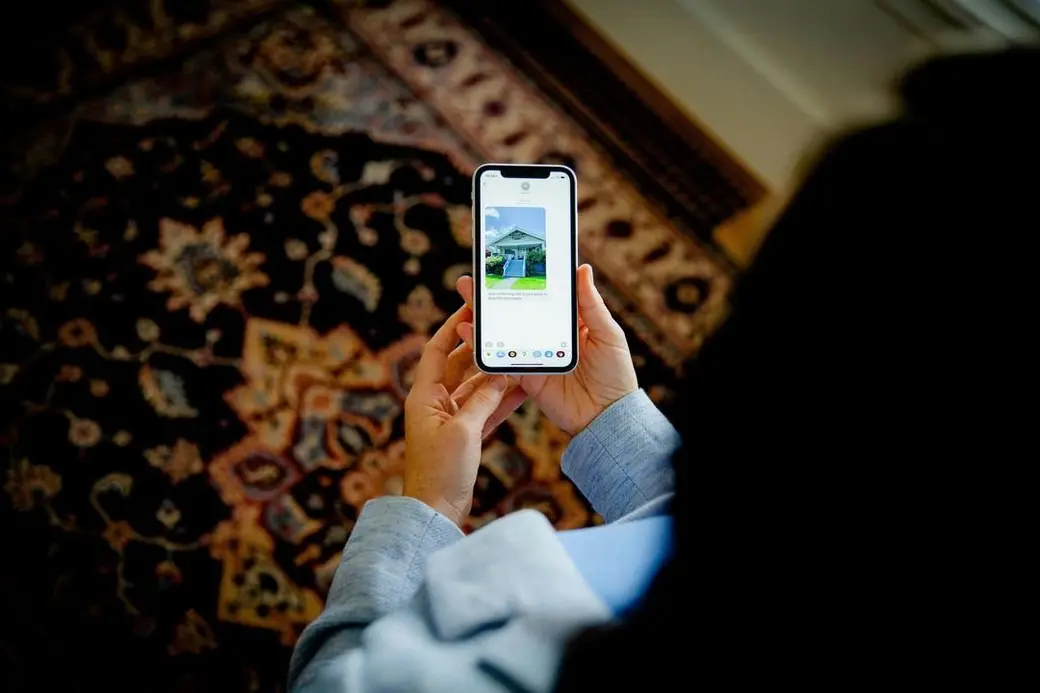 The 10-Second Test: Can Your Listing Pass the Scroll?