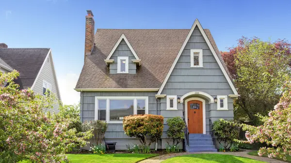 Thinking About Downsizing? Here's Why Summer Is the Best Time to Sell in Livingston County,Pat Lotz
