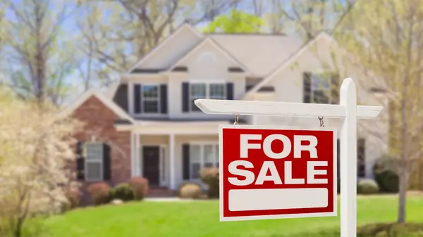 Your Home Is Listed but Not Getting Offers—Now What?,Pat Lotz