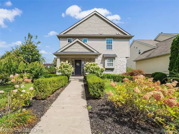 1604 White Blossom Lane, Oceola Twp, MI 48843