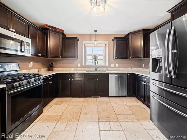 1604 White Blossom Lane, Oceola Twp, MI 48843