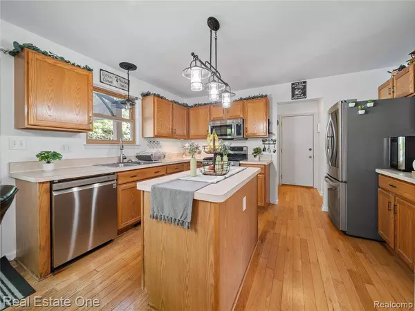 4445 Old Warner Court, Brighton Twp, MI 48380