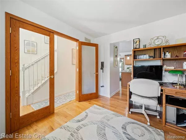 4445 Old Warner Court, Brighton Twp, MI 48380