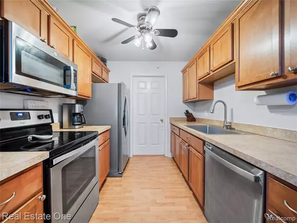 4259 Deeside Drive, Brighton, MI 48116