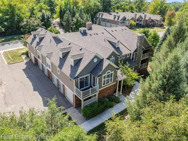 4259 Deeside Drive, Brighton, MI 48116