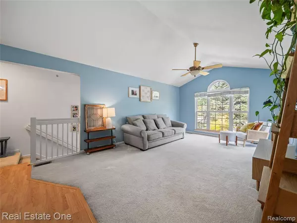 4259 Deeside Drive, Brighton, MI 48116