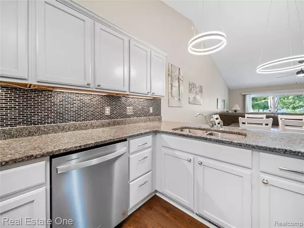 1907 Genoa Circle, Genoa Twp, MI 48843