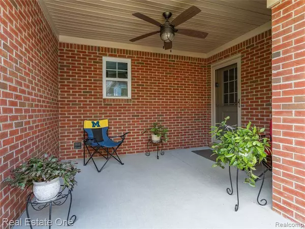 1907 Genoa Circle, Genoa Twp, MI 48843