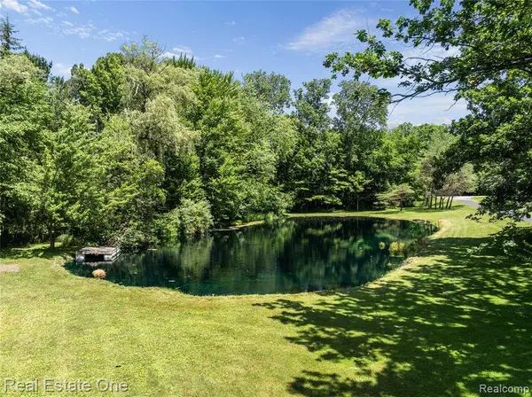 5336 Kensington Road, Brighton Twp, MI 48114