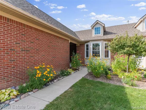 1907 Genoa Circle, Genoa Twp, MI 48843