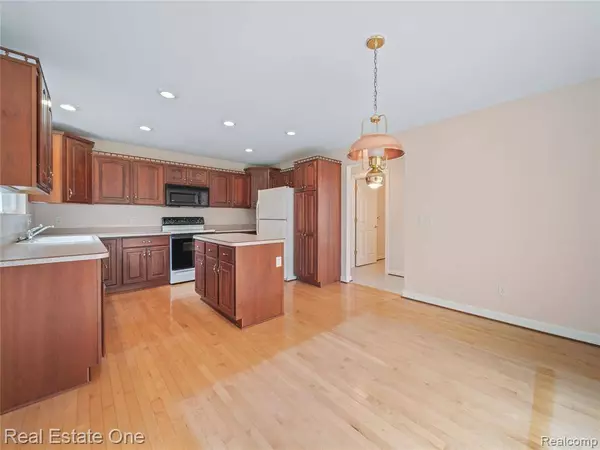 534 Hope Street, Brighton, MI 48116