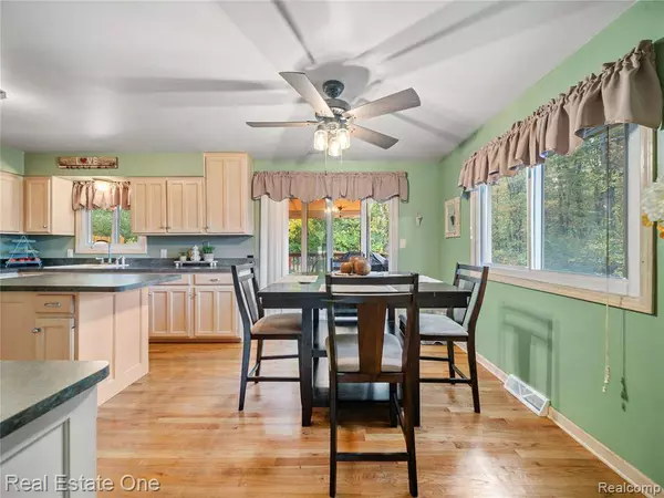 8789 Fieldcrest Drive, Green Oak Twp, MI 48116