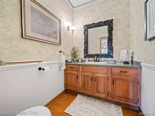 2044 Pine Hollow Trail, Brighton Twp, MI 48114