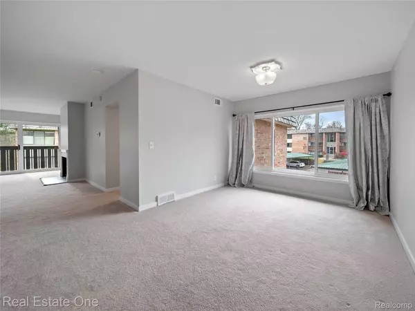 2124 Pauline BLVD, Ann Arbor, MI 48103