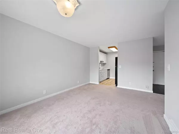 2124 Pauline BLVD, Ann Arbor, MI 48103