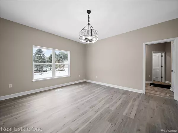 8527 Mystic Pines CT, Pinckney, MI 48169