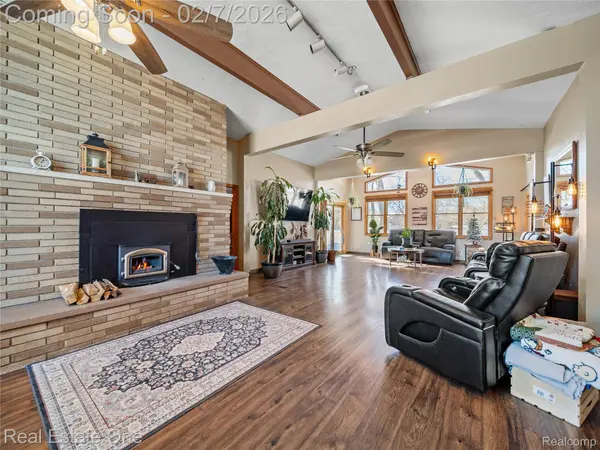 1850 Hickory Hollow LN, Dexter, MI 48130