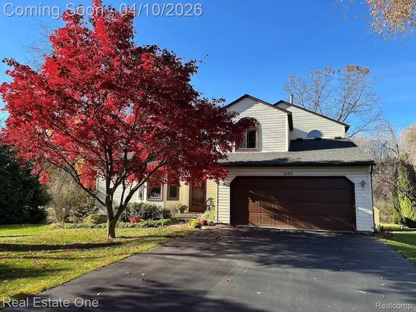 3170 Skyview CT, Brighton Township, MI 48114