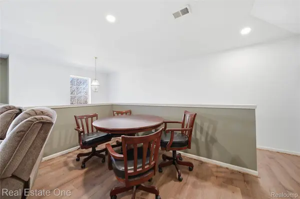 4113 Hampton Ridge BLVD, Genoa Township, MI 48843