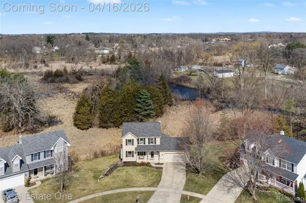 439 Brentwood DR, Pinckney Village, MI 48169