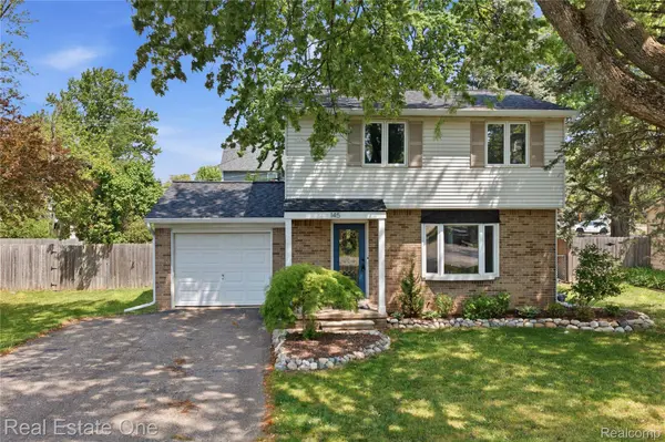 145 Wainwright ST, Novi, MI 48377