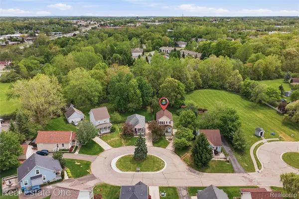 415 Ventnor Commons, Genoa Township, MI 48843