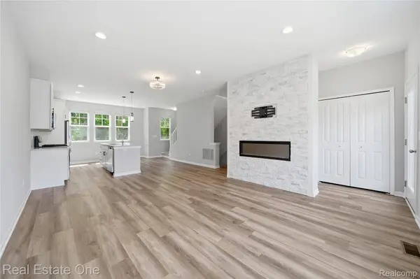 224 Sean ST, Brighton, MI 48116