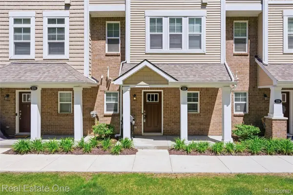 224 Sean ST, Brighton, MI 48116