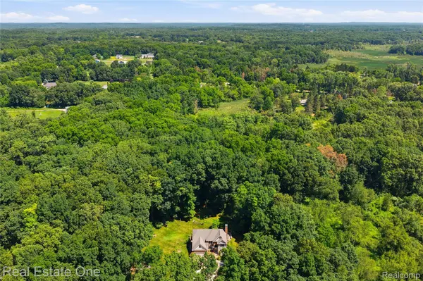 8450 Merrill RD, Webster Township, MI 48189