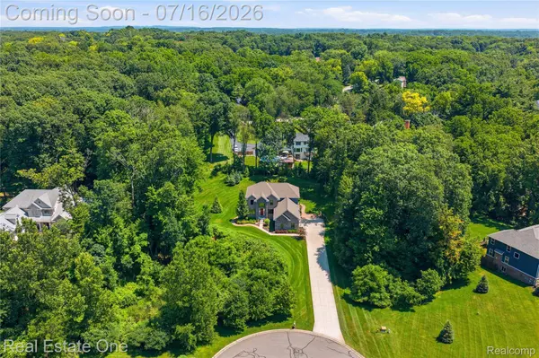 5575 Ciderberry DR, Genoa Township, MI 48116