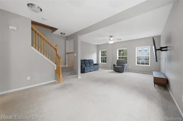 1615 Red Hickory CT, Howell Township, MI 48855