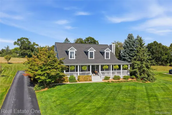 8707 Bridlewood TRL, Hartland Township, MI 48843